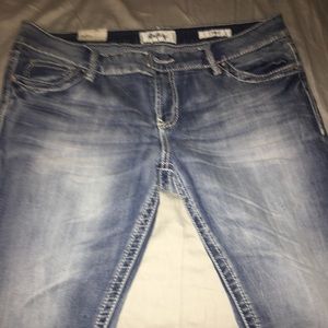 Buckle-Daytrip Embellished Crops